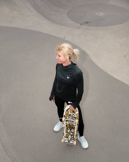 Hoodie Slim Fit sort 2.0 - Rikke Hørlykke x Winnershape